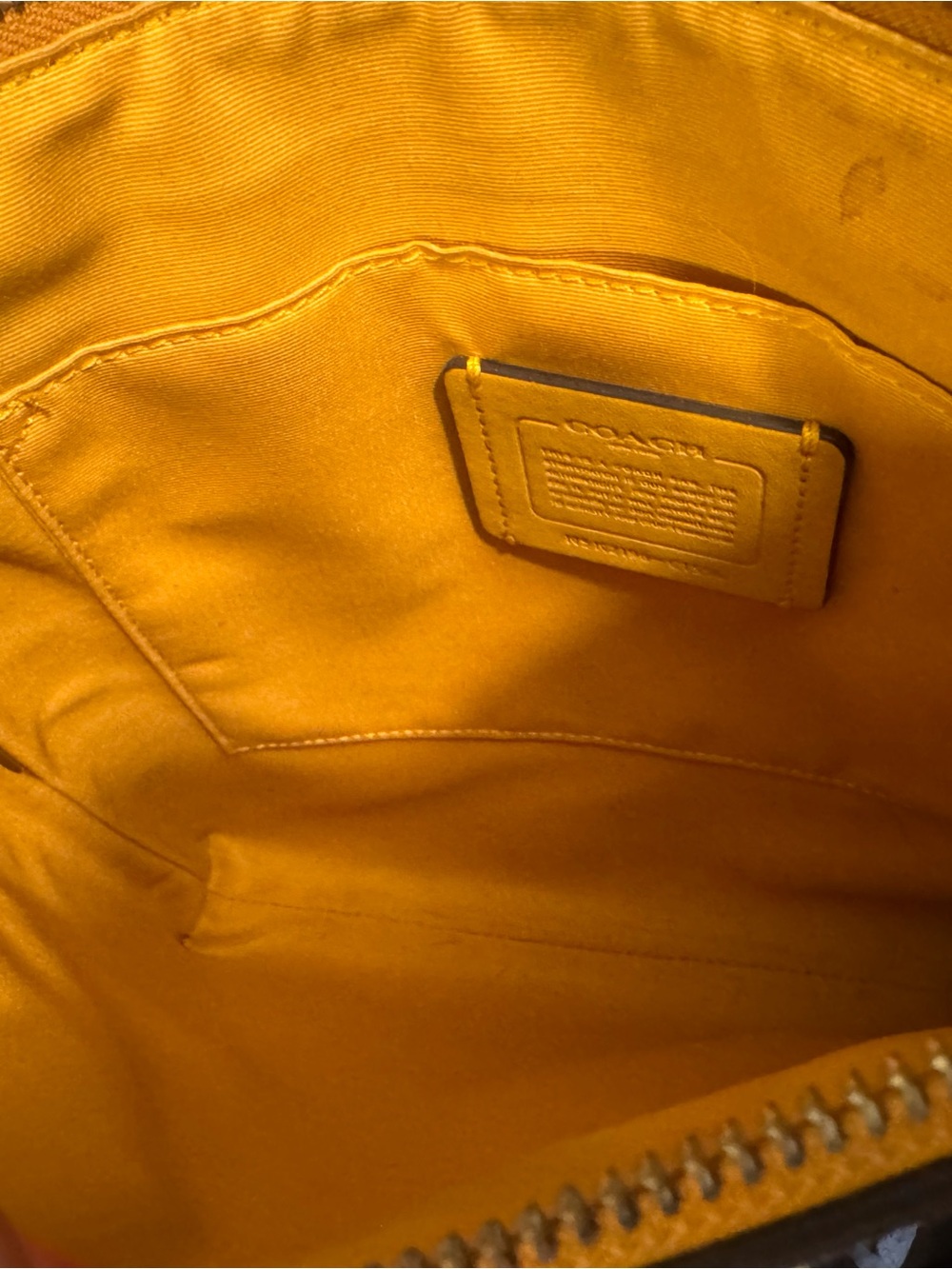 💛Coach Pebble Leather Crossbody Bag in Mustard Yellow - Picture 4 of 4